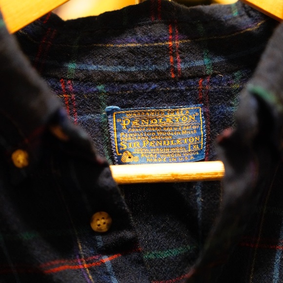 Pendleton 100% Virgin Wool flannel - Picture 2 of 3